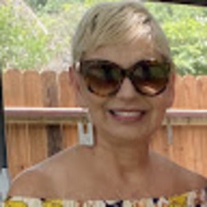 Meet your Posher, Aida